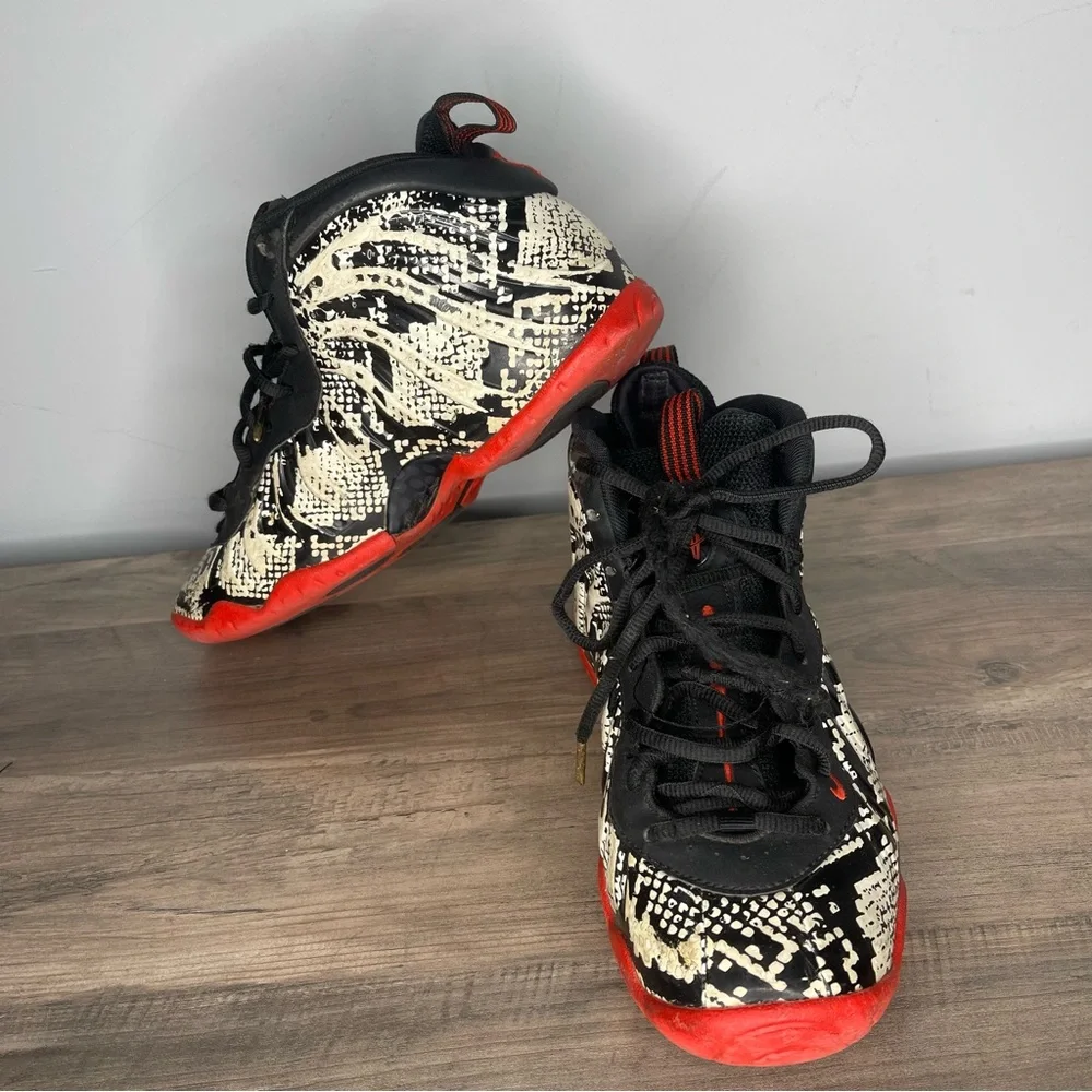 Nike youth Foamposites‎ One albino snakeskin sneakers tennis shoes size 7
